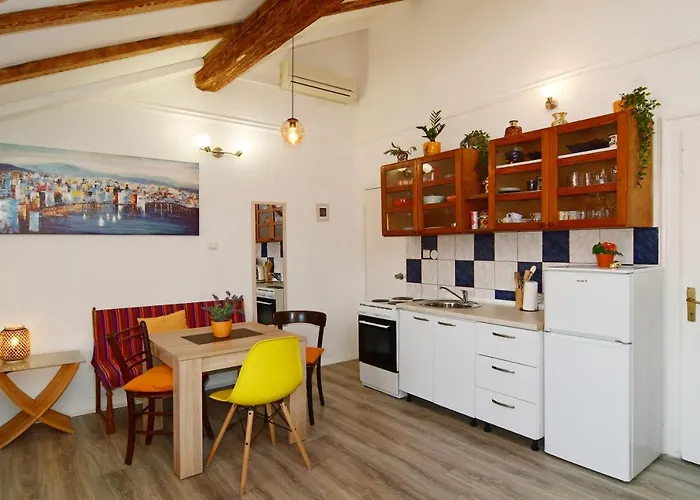 Rosi Apartment *